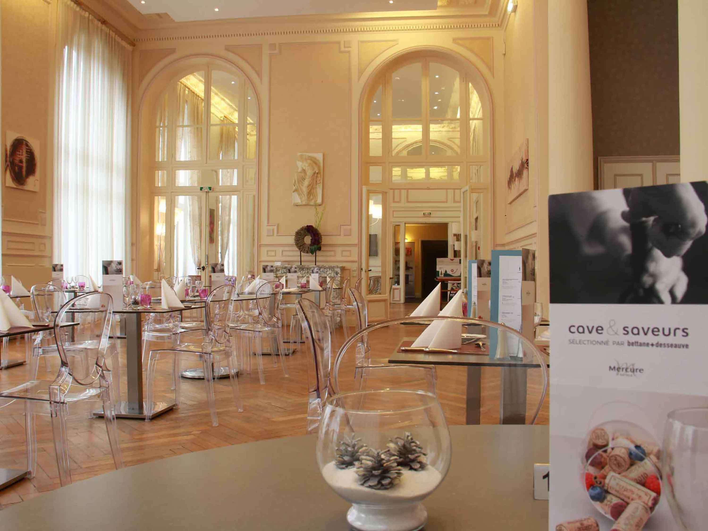 Hotel Mercure Saint-Nectaire Spa & Bien-Etre Esterno foto